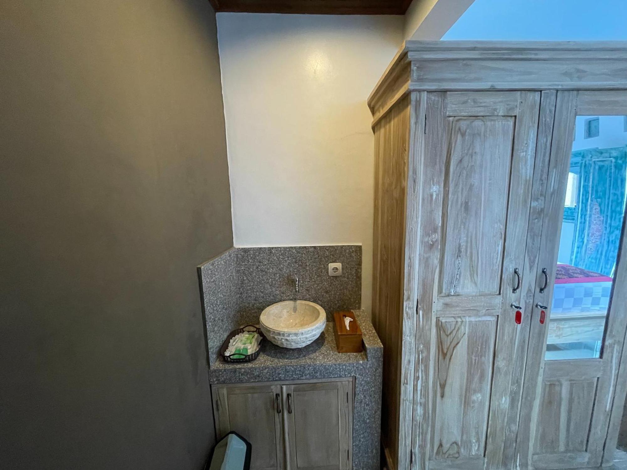 Nivaluma Hotel Ubud  Ngoại thất bức ảnh