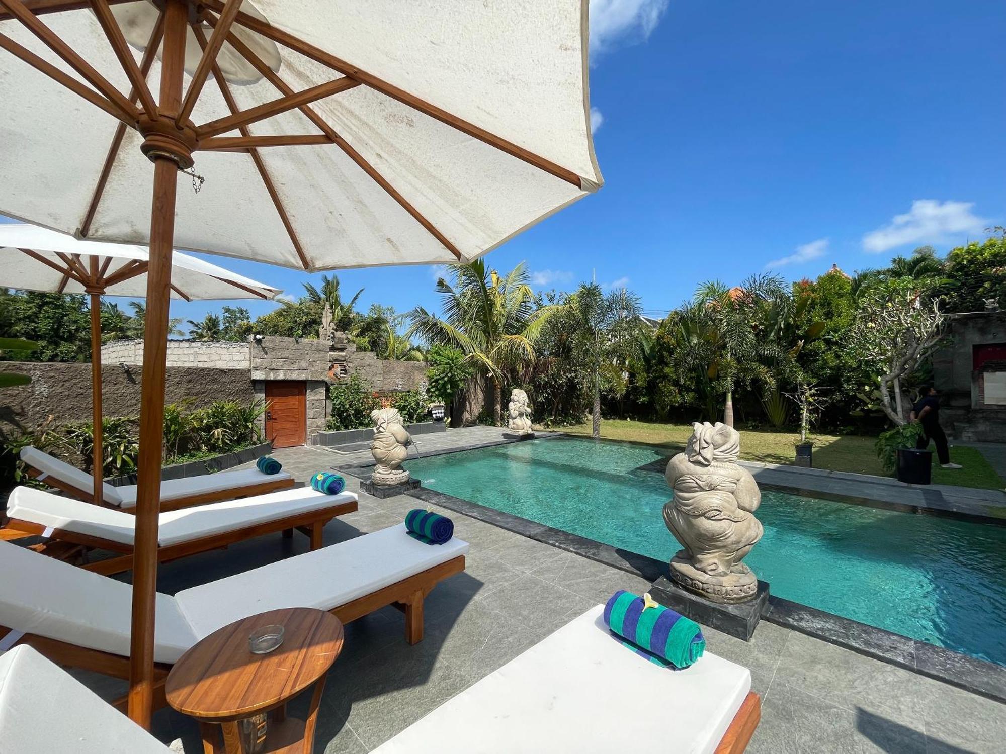 Nivaluma Hotel Ubud  Ngoại thất bức ảnh